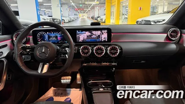 Mercedes-Benz CLA-класс — интерьер