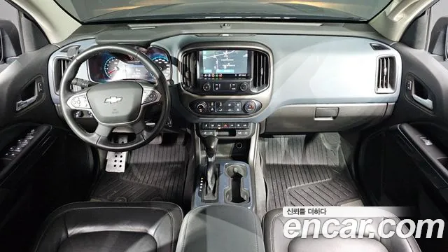 Chevrolet Korea Colorado — интерьер