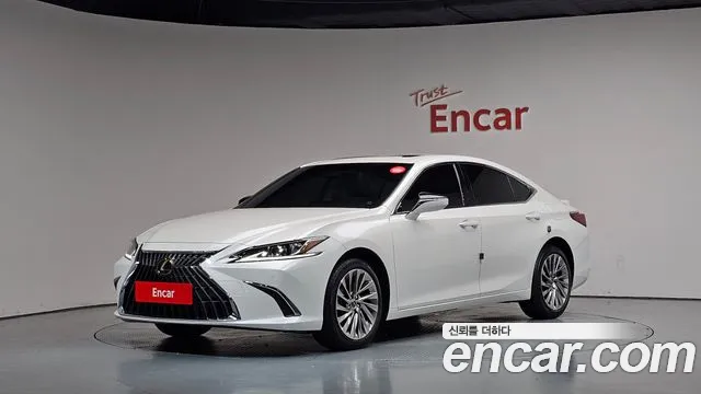 Lexus ES — экстерьер