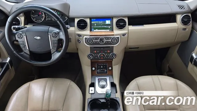 Land Rover Discovery — интерьер