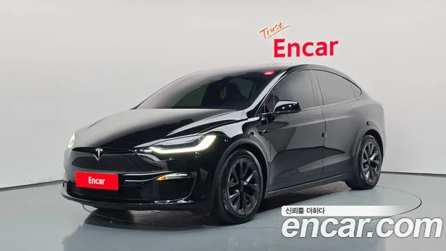 Tesla Model X — экстерьер