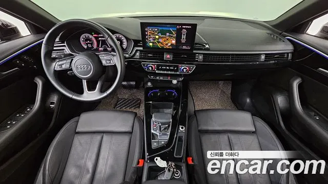Audi A4 — интерьер