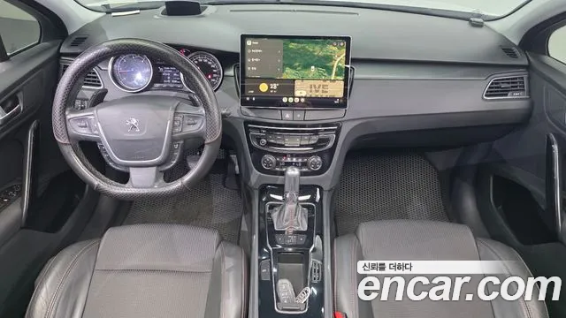 Peugeot 508 — интерьер