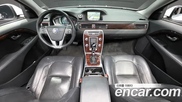 Volvo S80 — интерьер