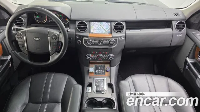 Land Rover Discovery — интерьер