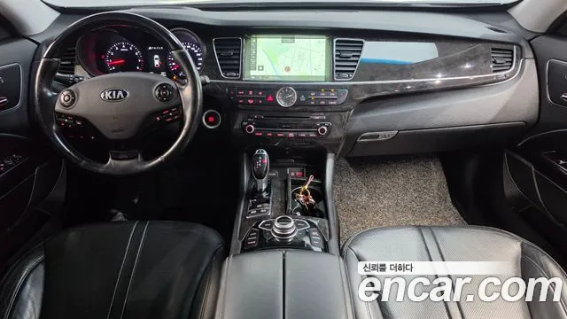 Kia K9 — интерьер
