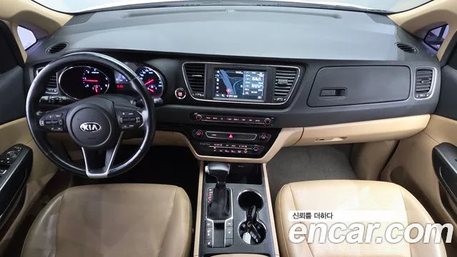 Kia Carnival — интерьер