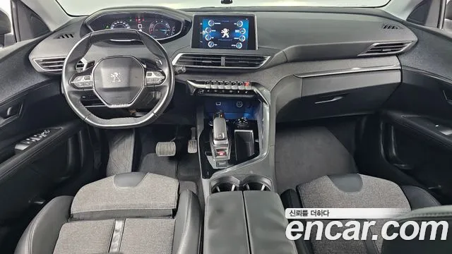 Peugeot 3008 — интерьер