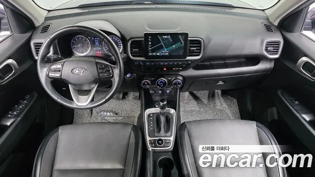 Hyundai Venue — интерьер