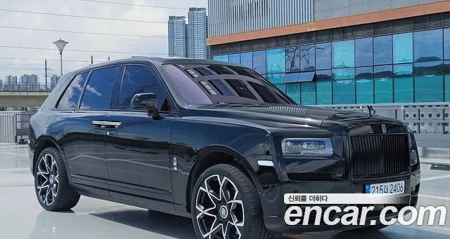 Rolls-Royce Cullinan — интерьер