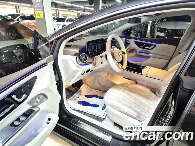 Mercedes-Benz EQE — экстерьер