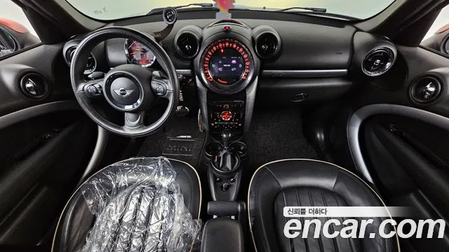 MINI Countryman — интерьер