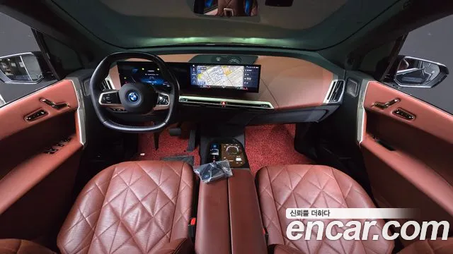 BMW iX — интерьер