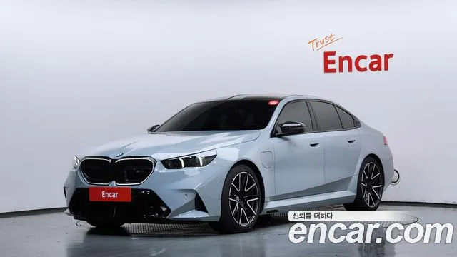 BMW M5 — экстерьер
