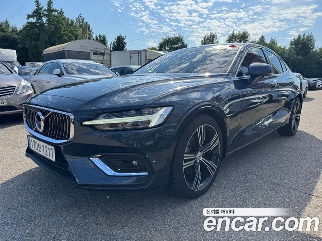 Volvo S60 — экстерьер