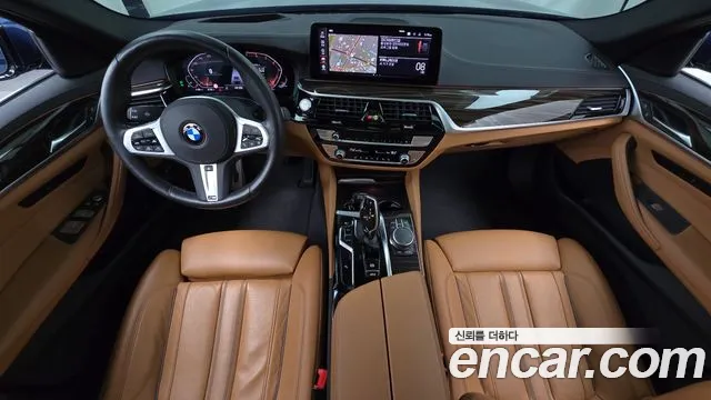 BMW 5 серия — интерьер