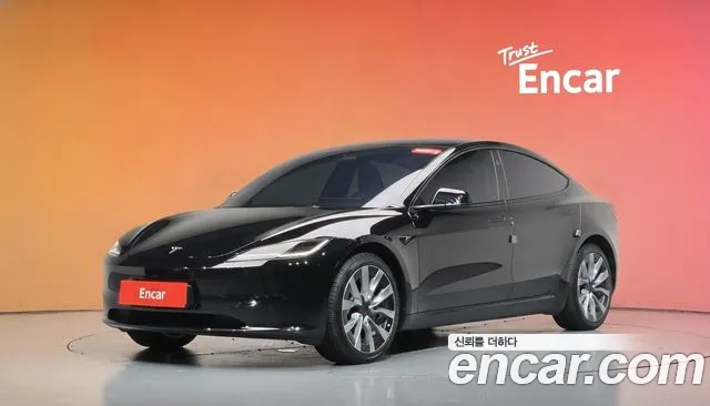 Tesla Model 3 — экстерьер
