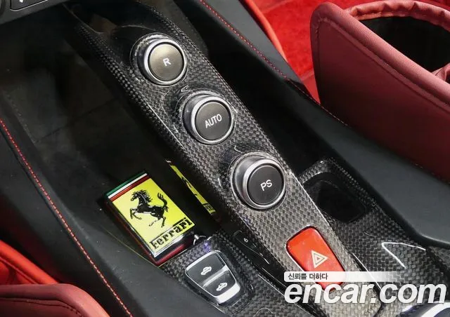 Ferrari Portofino — интерьер