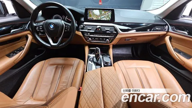BMW 5 серия — интерьер