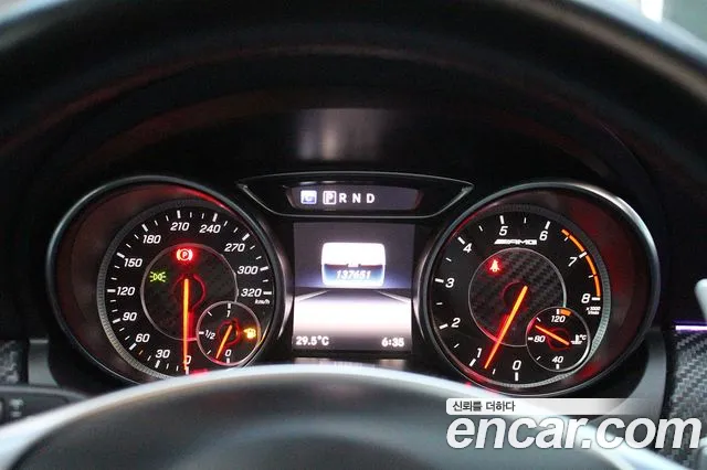 Mercedes-Benz A-класс — интерьер