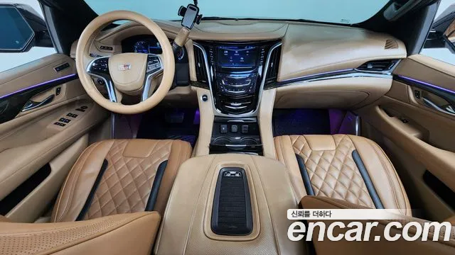 Cadillac Escalade — интерьер