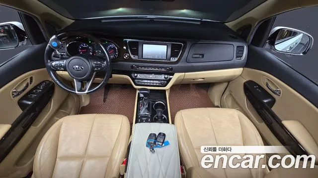 Kia Carnival — интерьер