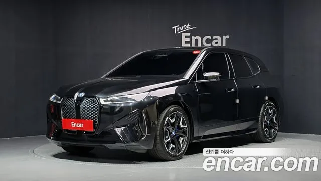 BMW iX — экстерьер