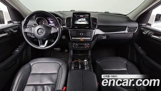 Mercedes-Benz GLS-класс — интерьер