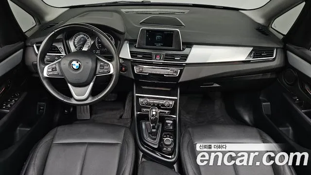 BMW 2 серия — интерьер
