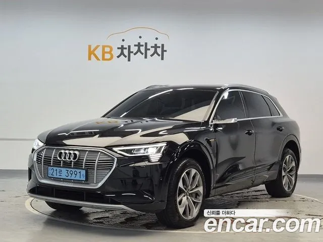 Audi e-tron — экстерьер