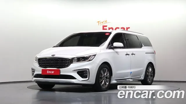 Kia Carnival — экстерьер
