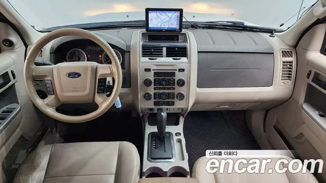 Ford Escape — интерьер