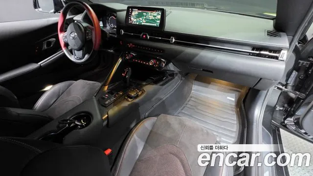 Toyota Supra — интерьер