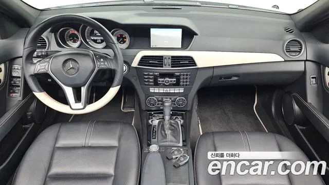 Mercedes-Benz C-класс — интерьер