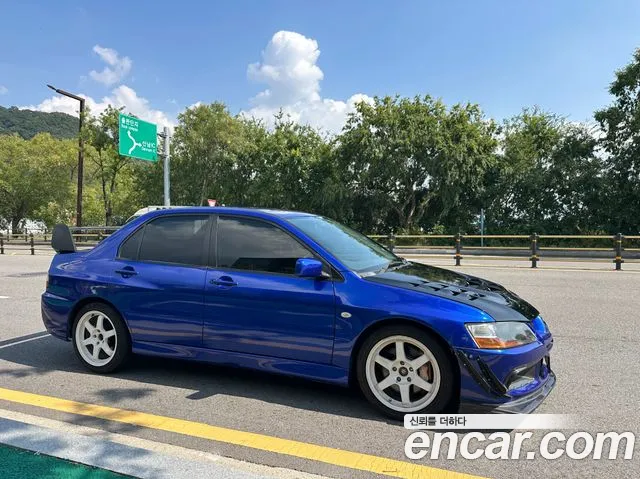 Mitsubishi Lancer Evolution — интерьер