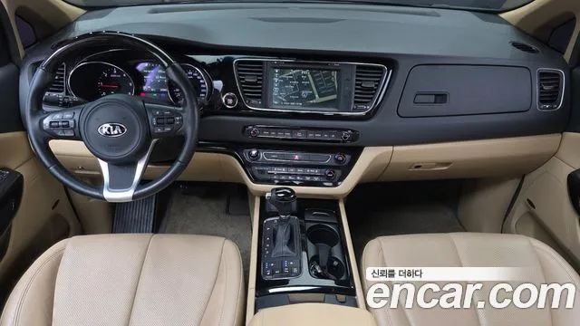 Kia Carnival — интерьер