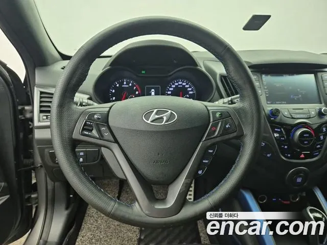 Hyundai Veloster — интерьер