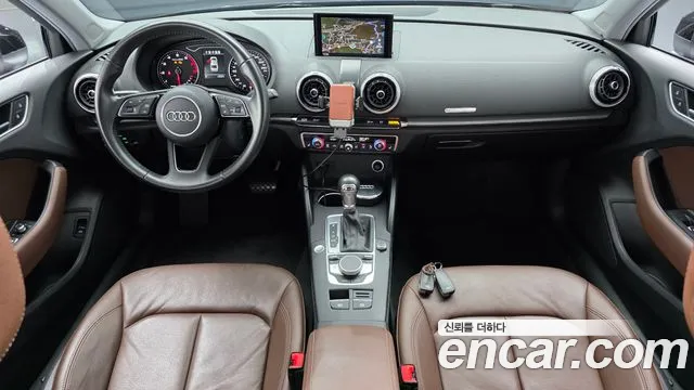 Audi A3 — интерьер