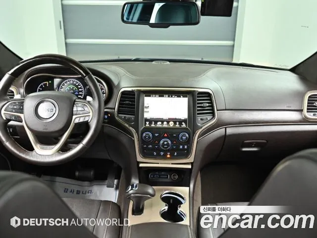 Jeep Cherokee — интерьер