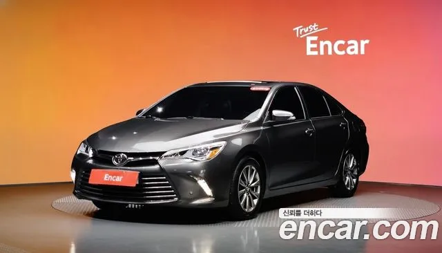 Toyota Camry — экстерьер