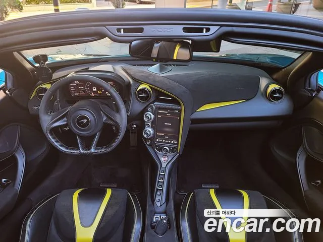 McLaren 720S — интерьер
