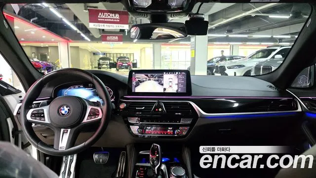 BMW 5 серия — интерьер