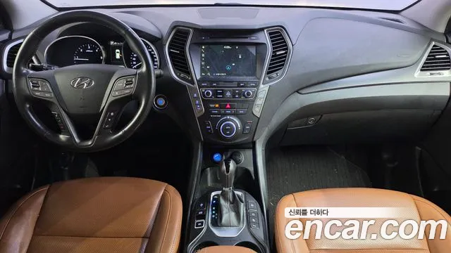 Hyundai Santa Fe — интерьер