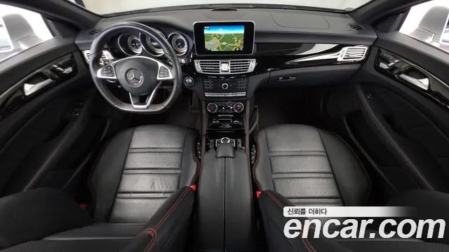 Mercedes-Benz CLS-класс — интерьер