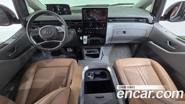 Hyundai Staria — интерьер