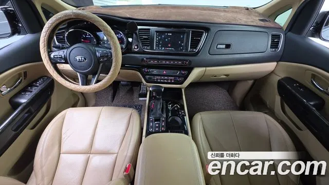 Kia Carnival — интерьер