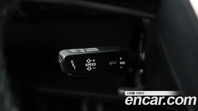 Audi e-tron — интерьер