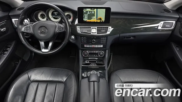 Mercedes-Benz CLS-класс — интерьер