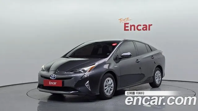 Toyota Prius — экстерьер