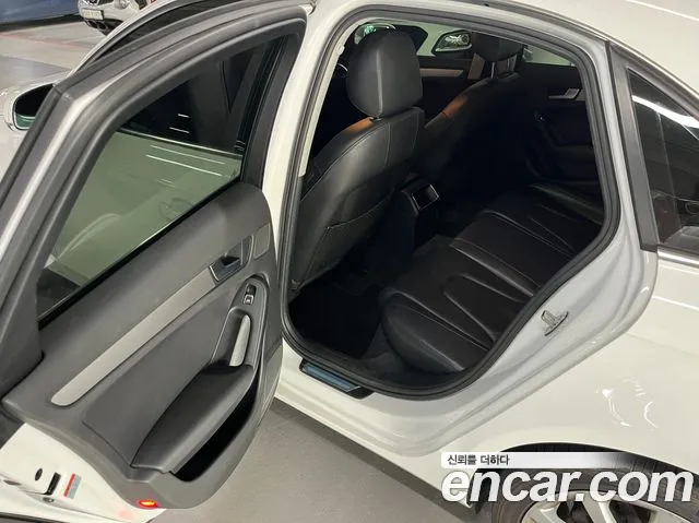 Audi A4 — интерьер